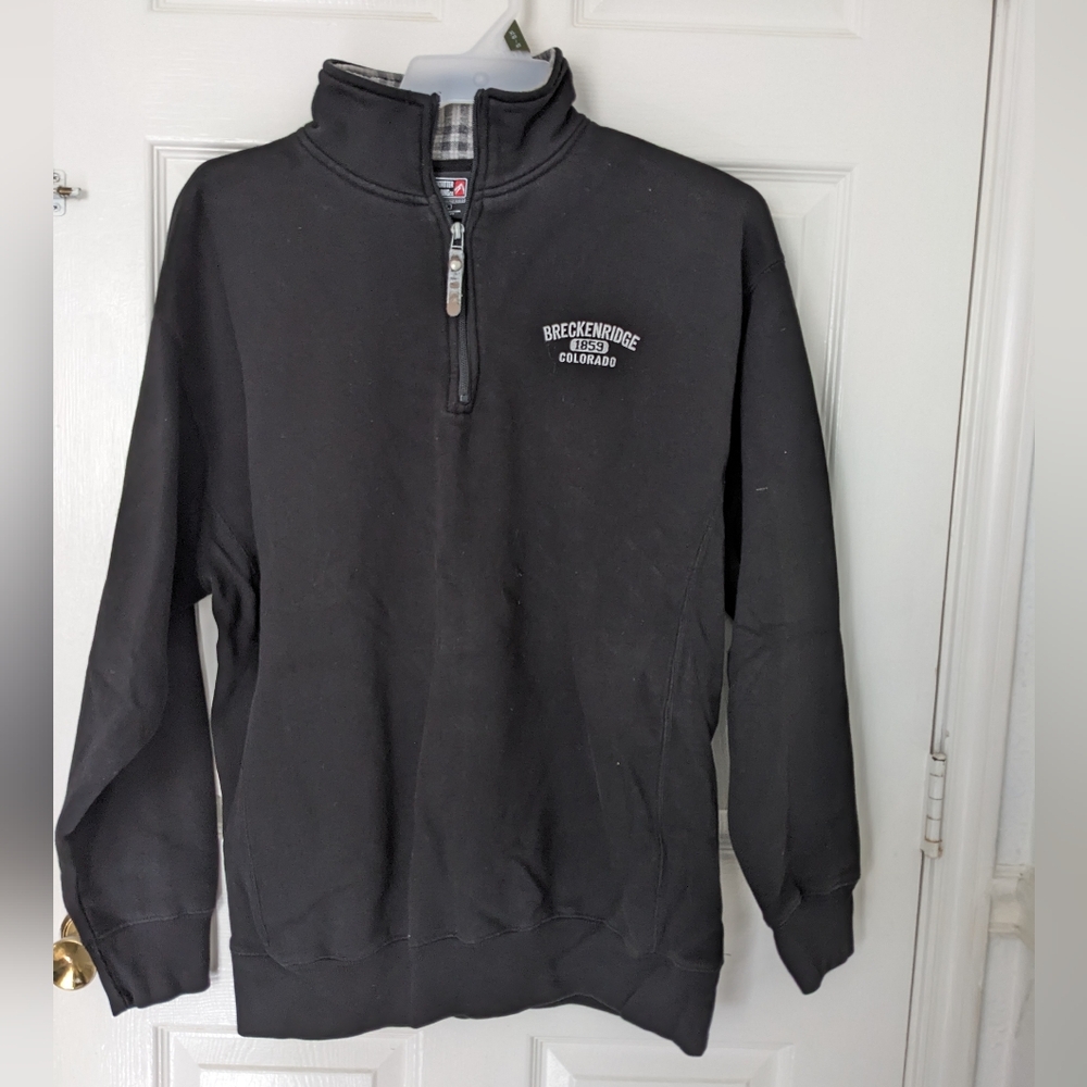 Outfitters Trading Co. Men's Black Zip-Up Sweater